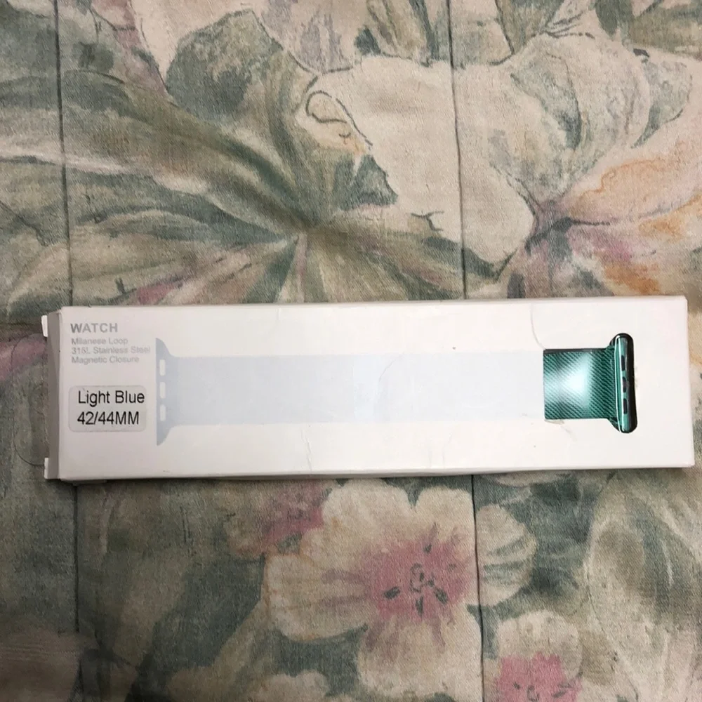 Green/light blue, magnetic Apple Watch